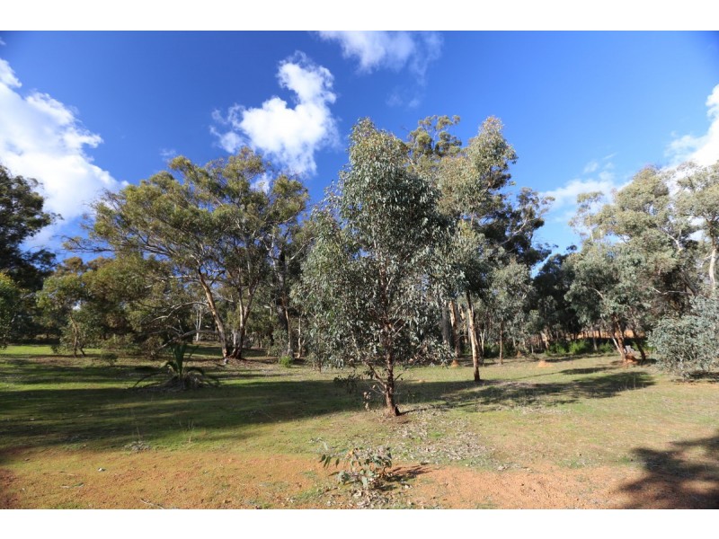 21 Darwinia Crescent, Toodyay WA 6566