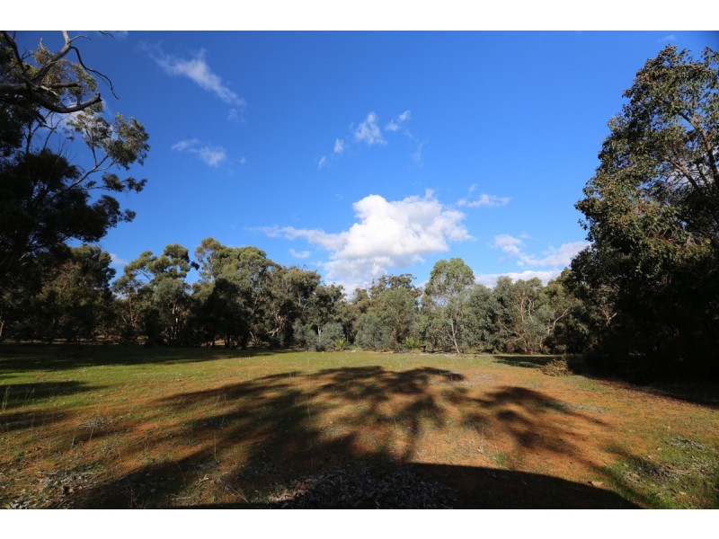 21 Darwinia Crescent, Toodyay WA 6566