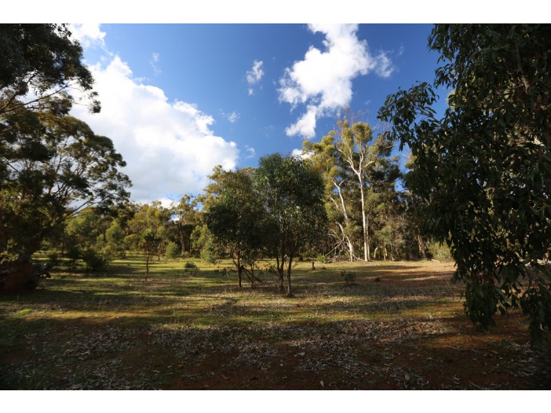 21 Darwinia Crescent, Toodyay WA 6566