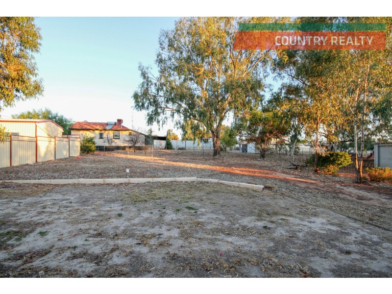 42 Cowan Road, York WA 6302