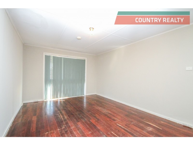 42 Cowan Road, York WA 6302
