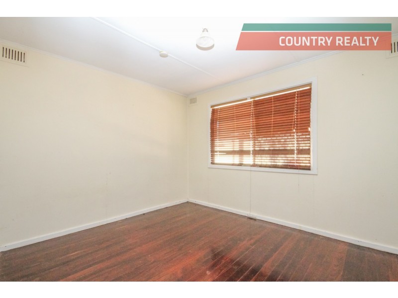 42 Cowan Road, York WA 6302