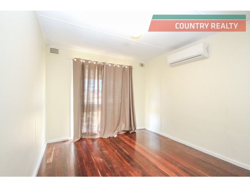 42 Cowan Road, York WA 6302