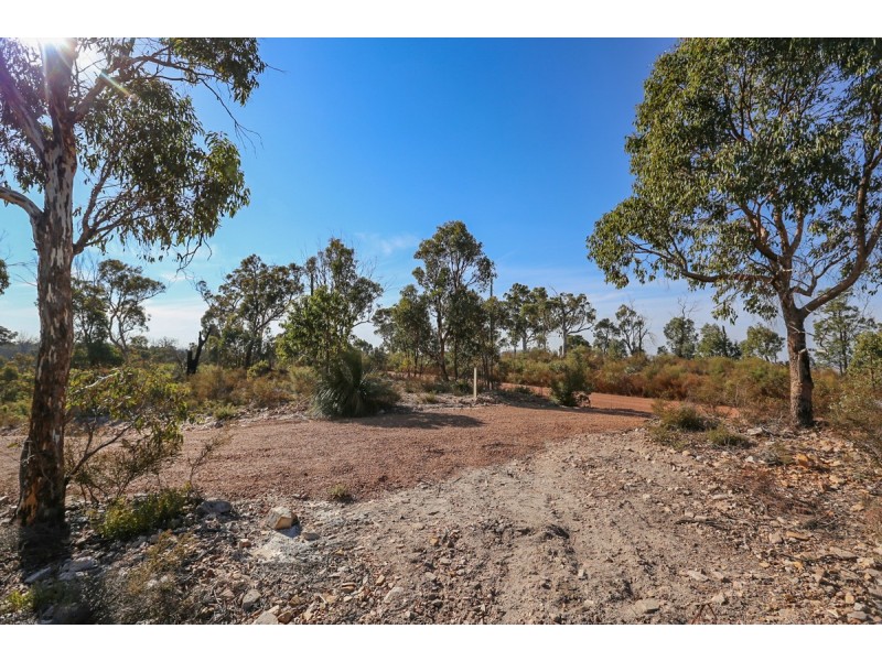 15 Sesselis Road, Toodyay WA 6566