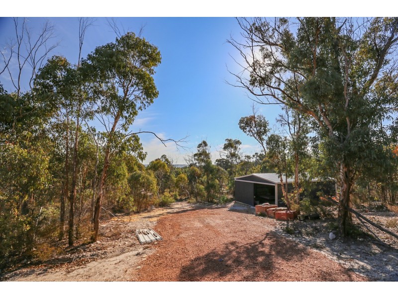15 Sesselis Road, Toodyay WA 6566