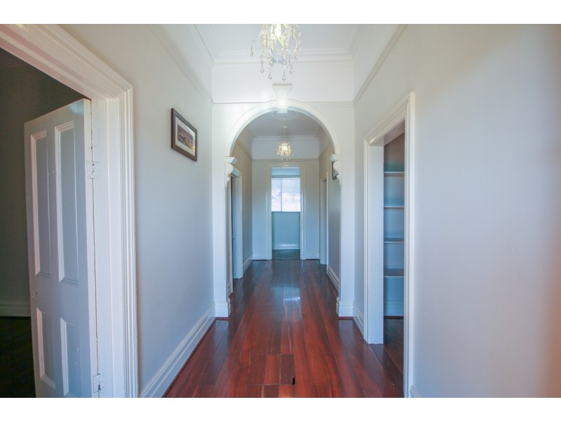 229 Duke Street, Northam WA 6401