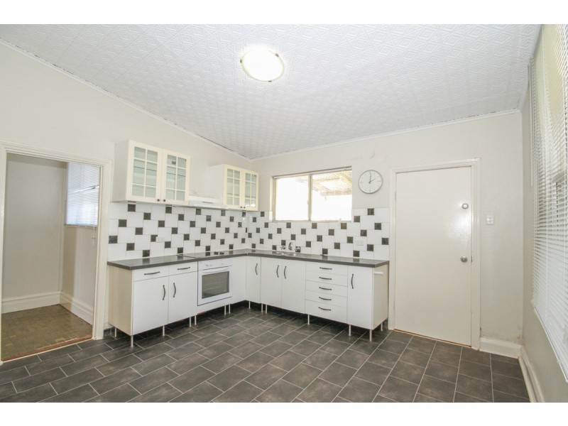 229 Duke Street, Northam WA 6401