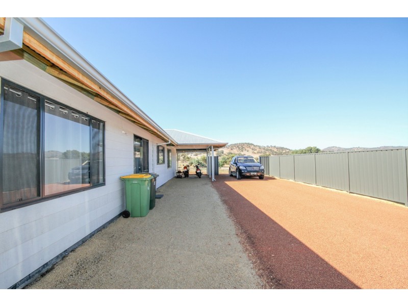 9 Weedon Entrance, Toodyay WA 6566