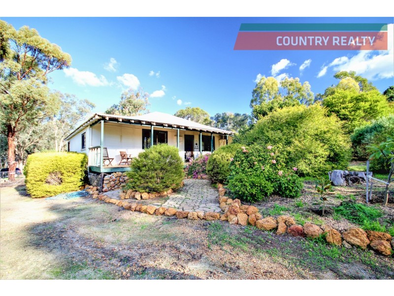 4 Bridgeman Road, Bakers Hill WA 6562