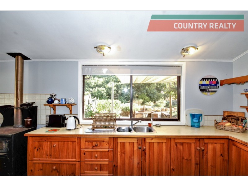 4 Bridgeman Road, Bakers Hill WA 6562