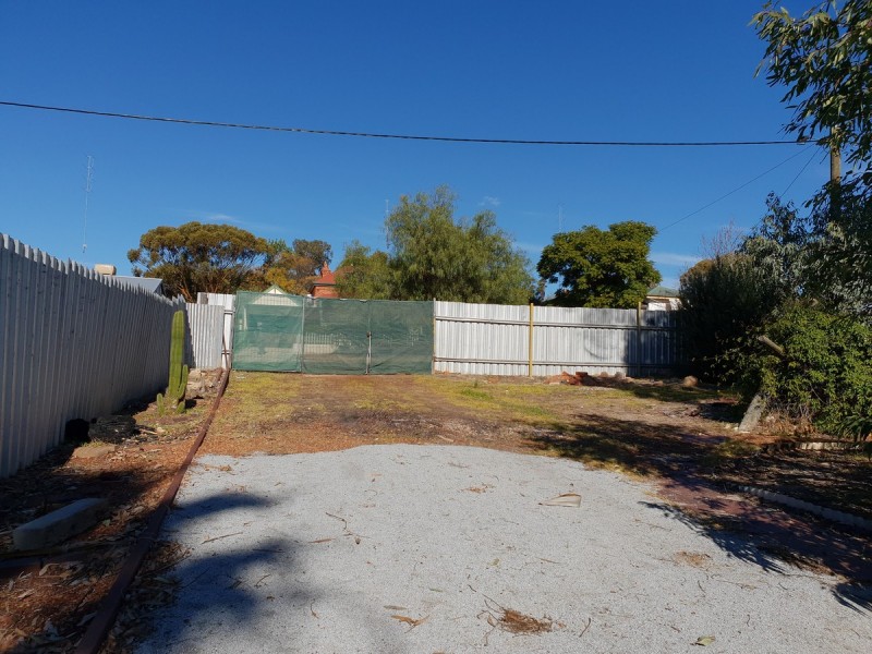 13 Lockyer Avenue, Northam WA 6401