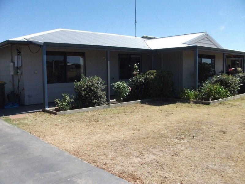 35 Langford Road, York WA 6302