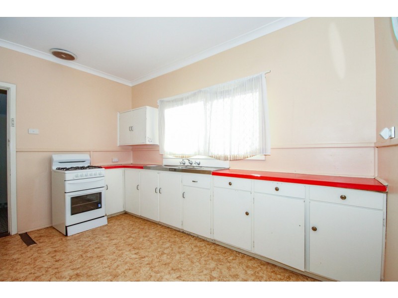 6 Strickland Avenue, Northam WA 6401