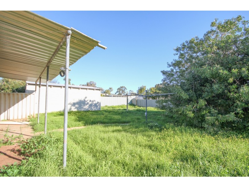 6 Strickland Avenue, Northam WA 6401