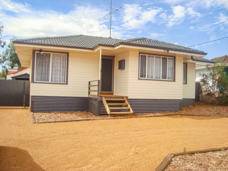 5 Rushton Crescent, Northam WA 6401