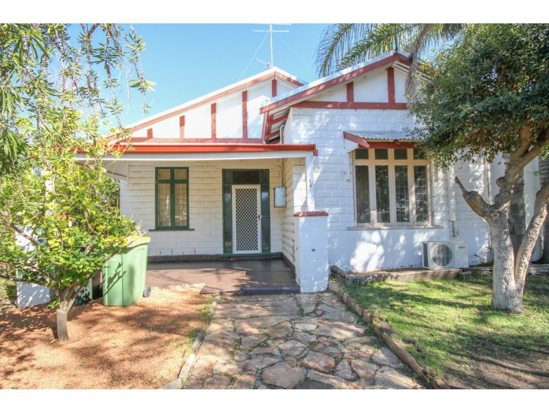 1 Stirling Street, Northam WA 6401