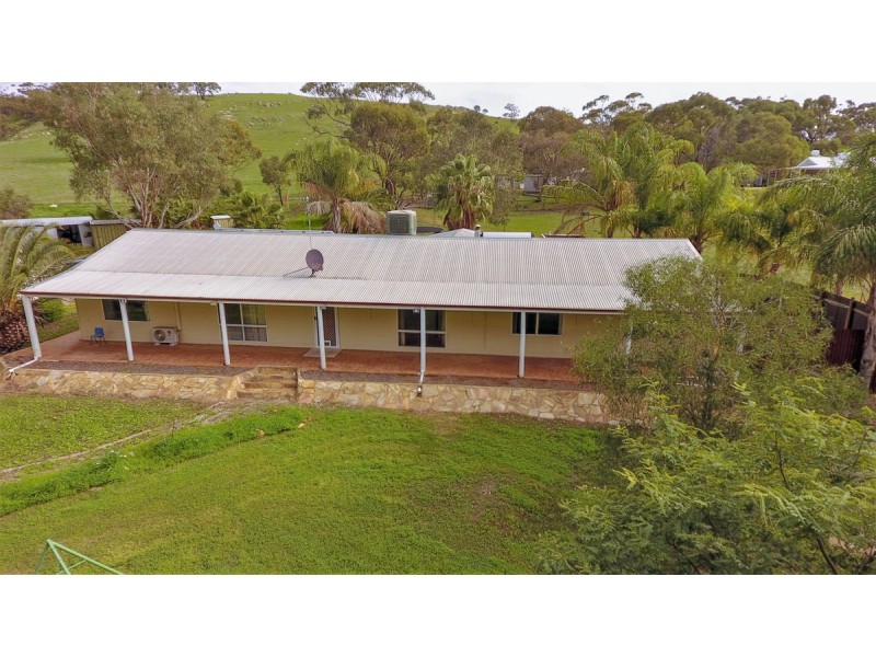 69 Julimar Road, Toodyay WA 6566