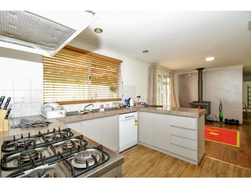 69 Julimar Road, Toodyay WA 6566