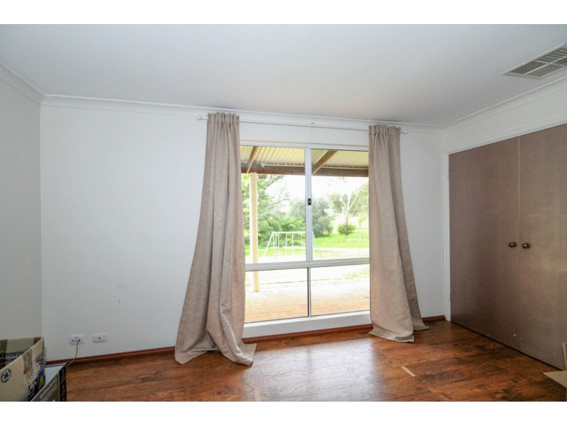 69 Julimar Road, Toodyay WA 6566