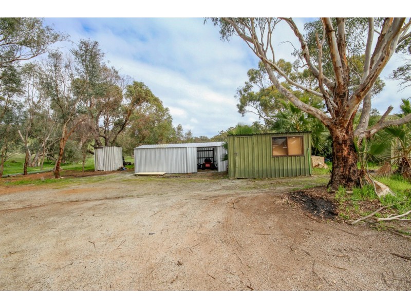 69 Julimar Road, Toodyay WA 6566