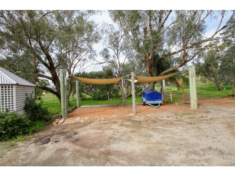 69 Julimar Road, Toodyay WA 6566