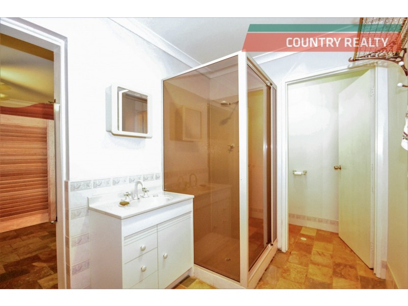 17 Brockman Street, Bakers Hill WA 6562