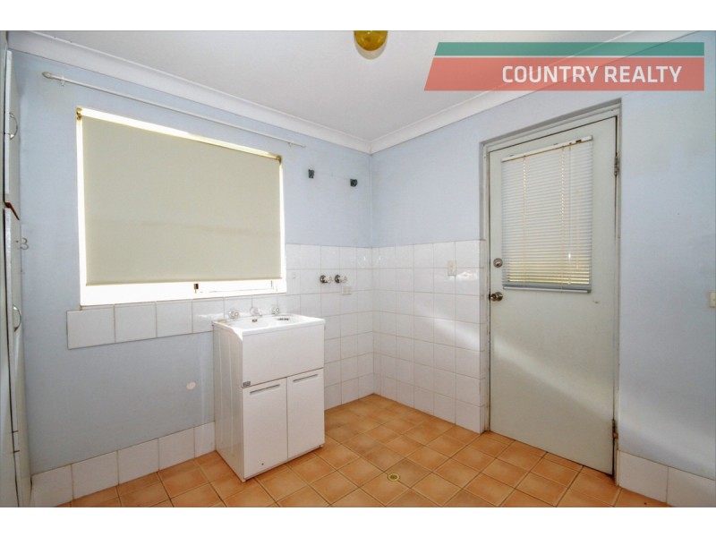 17 Brockman Street, Bakers Hill WA 6562