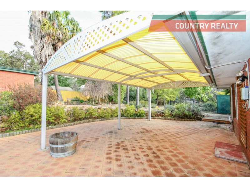 17 Brockman Street, Bakers Hill WA 6562