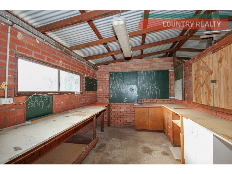 17 Brockman Street, Bakers Hill WA 6562