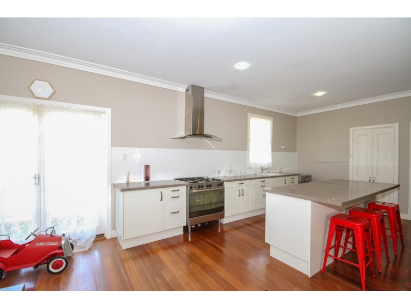 138 Church Gully Road, Toodyay WA 6566