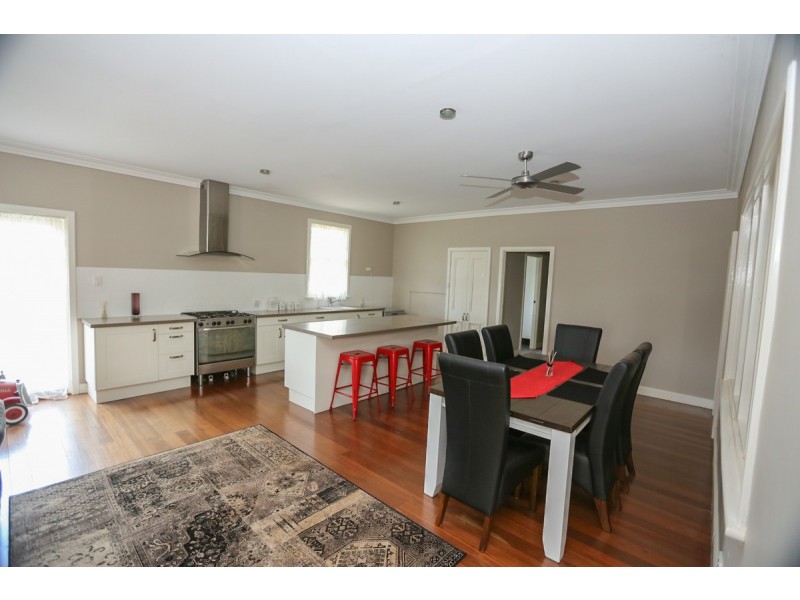 138 Church Gully Road, Toodyay WA 6566