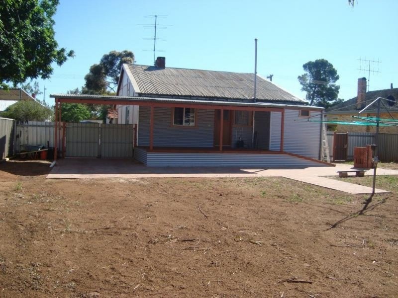 3 Fraser Street, Northam WA 6401