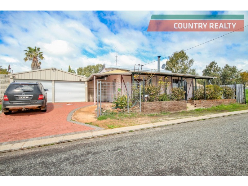 13 Lockyer Avenue, Northam WA 6401