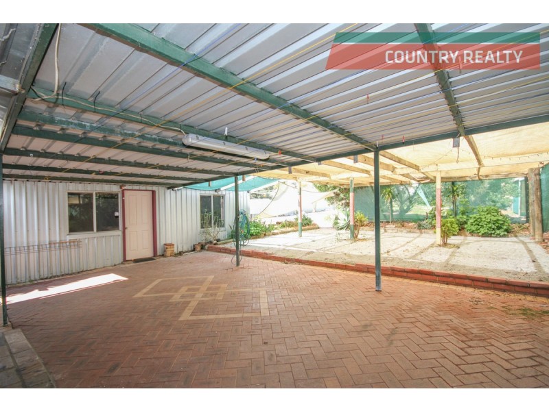 13 Lockyer Avenue, Northam WA 6401