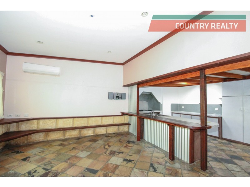 13 Lockyer Avenue, Northam WA 6401