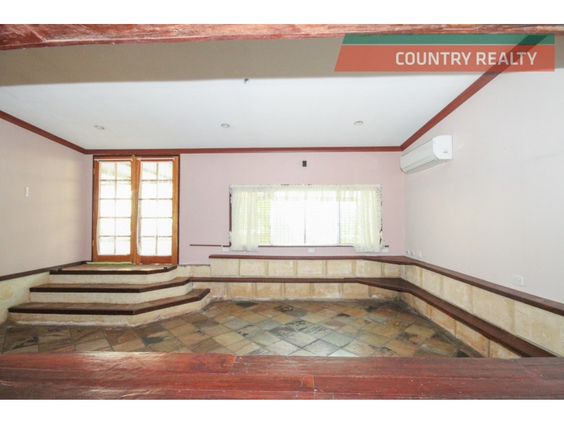 13 Lockyer Avenue, Northam WA 6401