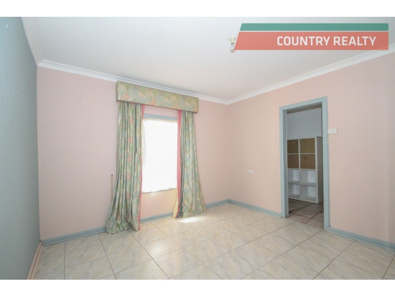 13 Lockyer Avenue, Northam WA 6401