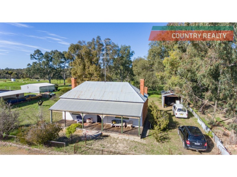 236 Avon Terrace, York WA 6302