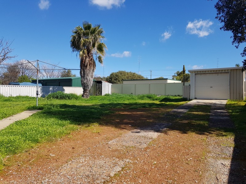 38 Mitchell Avenue, Northam WA 6401