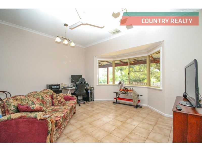 5497 Great Southern Highway, York WA 6302