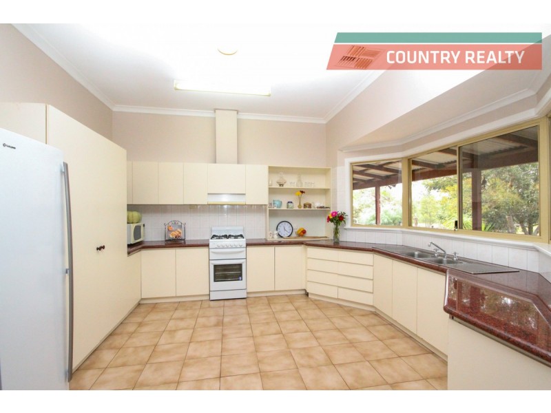 5497 Great Southern Highway, York WA 6302