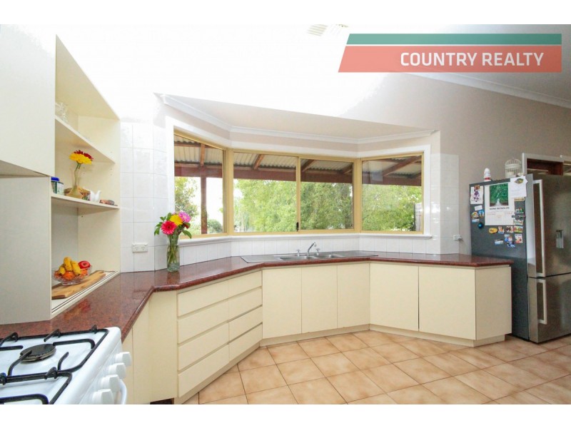 5497 Great Southern Highway, York WA 6302