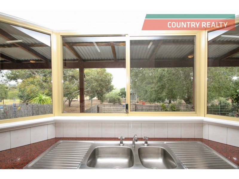 5497 Great Southern Highway, York WA 6302