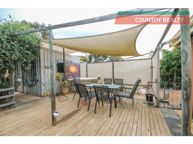 5497 Great Southern Highway, York WA 6302