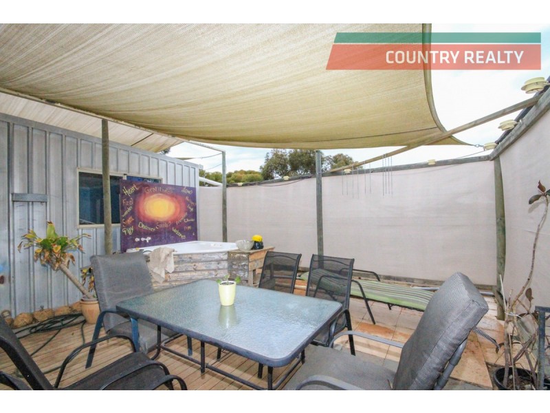 5497 Great Southern Highway, York WA 6302