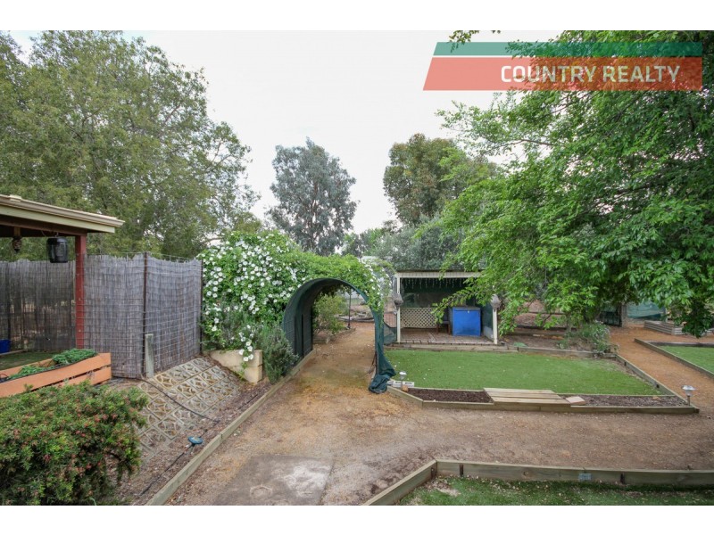 5497 Great Southern Highway, York WA 6302