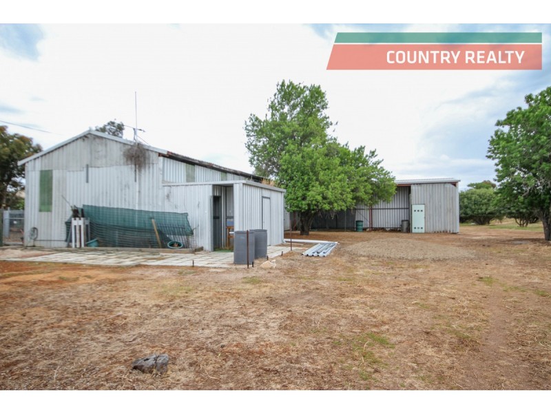 5497 Great Southern Highway, York WA 6302