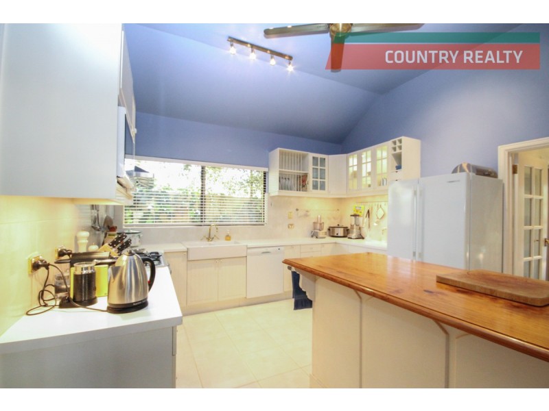 11 & 13 Mansfield Street, York WA 6302