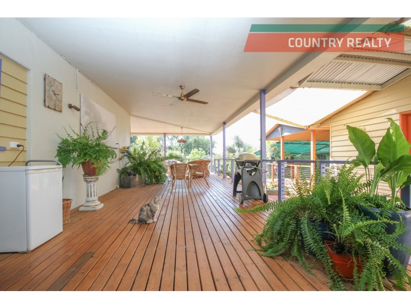 11 & 13 Mansfield Street, York WA 6302