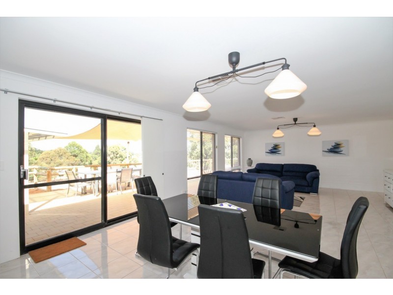 145 Bodeguero Way, Wundowie WA 6560